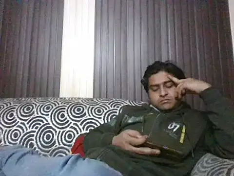 indihotguy online show from 02-08-25, 05:08