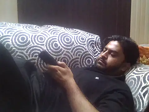 indihotguy online show from 10-05-25, 02:48