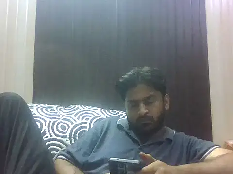 indihotguy online show from 10-09-25, 01:42