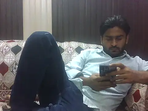 indihotguy online show from 10-29-25, 01:13