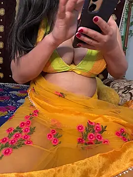 Snapshot of soumita chatting on 02-05-25, 06:26 soumita online show from 02-05-25, 06:26