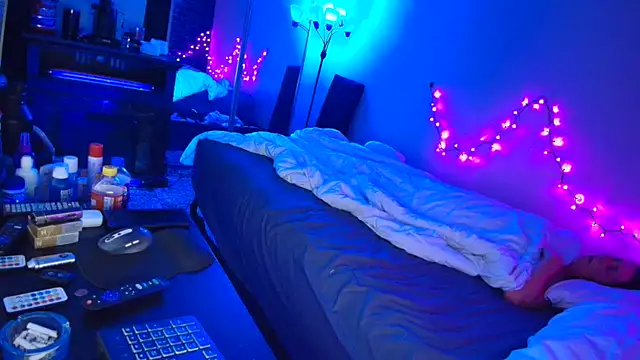 hotemberly jake online show from 12-28-24, 11:30