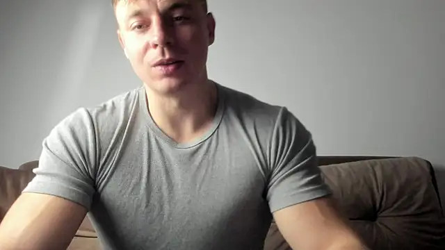 Snapshot of o_r_b_i_t chatting on 12-25-24, 03:17 o r b i t online show from 12-25-24, 03:17