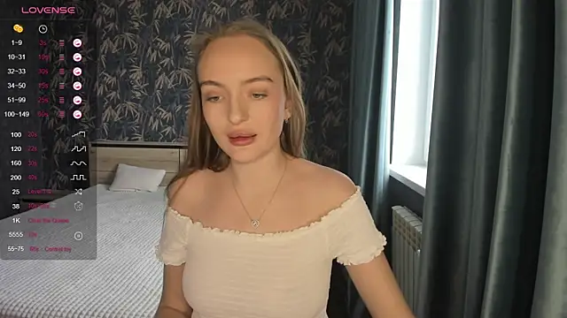 Snapshot of A_delina chatting on 03-04-25, 10:02 A delina online show from 03-04-25, 10:02