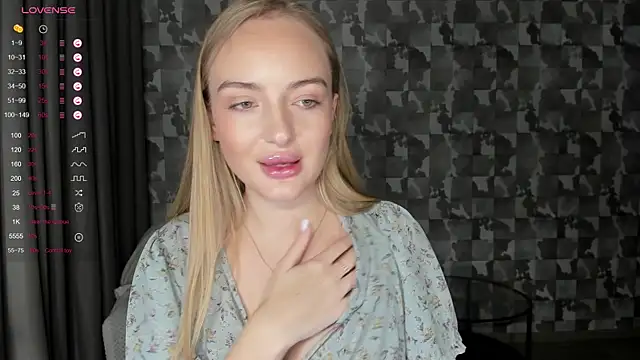 Snapshot of A_delina chatting on 11-03-25, 02:07 A delina online show from 11-03-25, 02:07