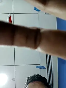 Snapshot of carria_homes chatting on 12-27-24, 12:45 carria homes online show from 12-27-24, 12:45