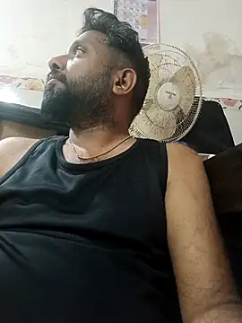 Snapshot of carria_homes chatting on 02-12-25, 12:55 carria homes online show from 02-12-25, 12:55