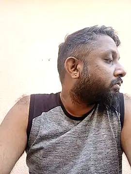 Snapshot of carria_homes chatting on 02-16-25, 04:42 carria homes online show from 02-16-25, 04:42