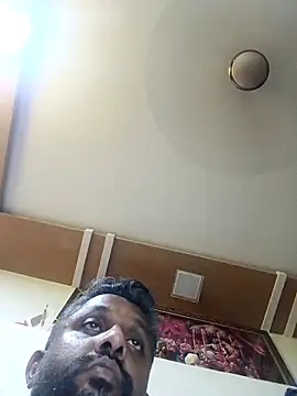 Snapshot of carria_homes chatting on 11-11-25, 07:47 carria homes online show from 11-11-25, 07:47