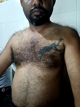 Snapshot of carria_homes chatting on 11-17-25, 06:35 carria homes online show from 11-17-25, 06:35