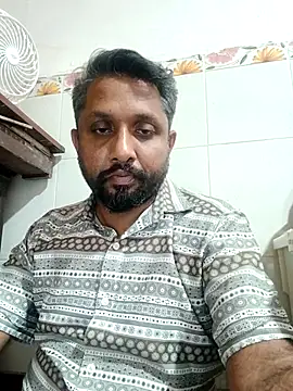 Snapshot of carria_homes chatting on 11-24-25, 10:04 carria homes online show from 11-24-25, 10:04