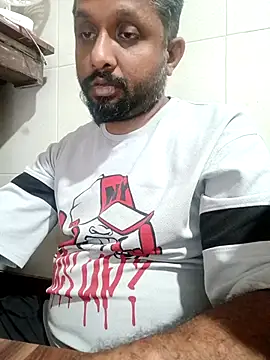 Snapshot of carria_homes chatting on 11-25-25, 08:58 carria homes online show from 11-25-25, 08:58