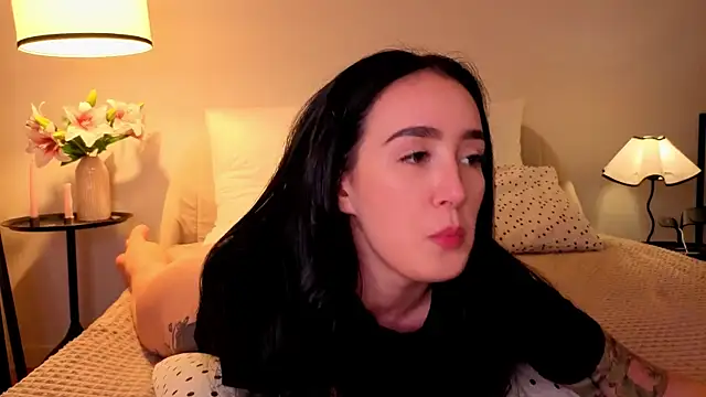 Snapshot of KimKhallifa chatting on 07-18-26, 03:16 KimKhallifa online show from 07-18-26, 03:16