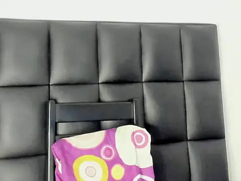 benjamincol online show from 04-06-26, 04:46