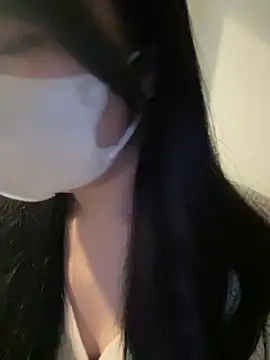 Snapshot of mina_0207 chatting on 10-03-25, 04:48 mina 0207 online show from 10-03-25, 04:48