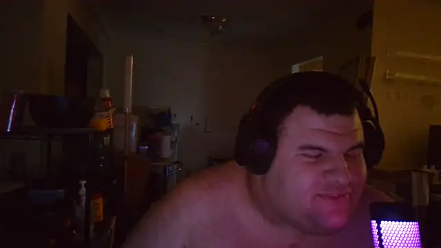 Snapshot of Hackensackneil chatting on 12-28-24, 09:42 Hackensackneil online show from 12-28-24, 09:42