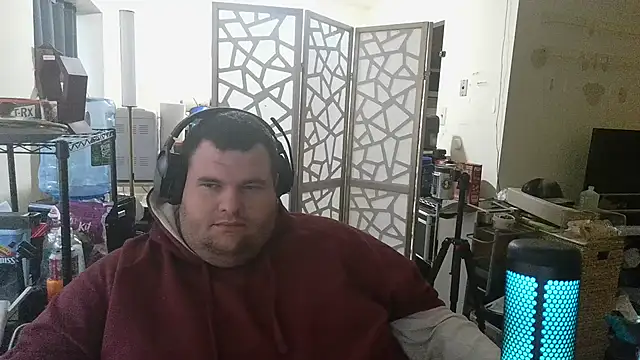 Snapshot of Hackensackneil chatting on 01-06-25, 01:41 Hackensackneil online show from 01-06-25, 01:41