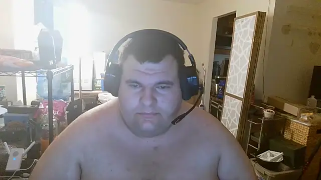 Snapshot of Hackensackneil chatting on 01-07-25, 03:46 Hackensackneil online show from 01-07-25, 03:46