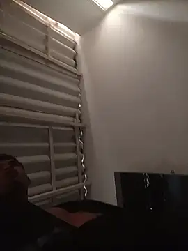 Snapshot of XGublex chatting on 10-27-25, 03:27 XGublex online show from 10-27-25, 03:27