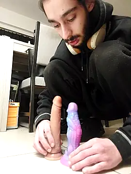 Levi Latino online show from 02-06-25, 12:43