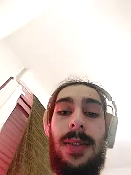 Levi Latino online show from 02-15-25, 02:26