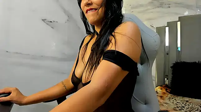 Snapshot of Lorena_watson chatting on 02-18-25, 09:43 Lorena watson online show from 02-18-25, 09:43