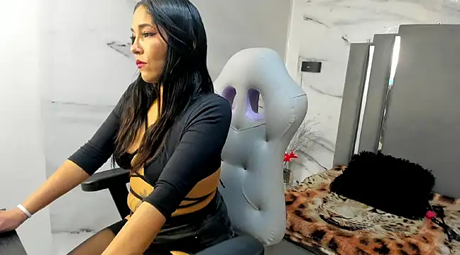 Snapshot of Lorena_watson chatting on 02-20-25, 04:18 Lorena watson online show from 02-20-25, 04:18