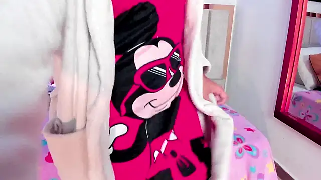 EloiseQuinn online show from 01-17-25, 11:49