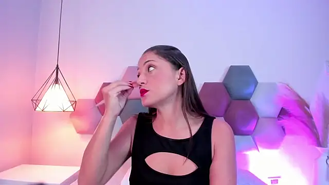 EloiseQuinn online show from 09-23-25, 01:47