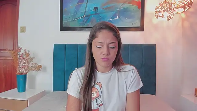 EloiseQuinn online show from 10-06-25, 01:52