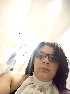 Snapshot of violeta_candyy_ chatting on 10-31-25, 04:08 violeta candyy online show from 10-31-25, 04:08