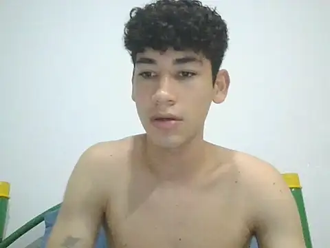 Snapshot of leo_teen chatting on 01-19-25, 02:57 leo teen online show from 01-19-25, 02:57