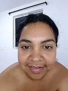 Snapshot of Brendabluee chatting on 01-11-25, 05:31 Brendabluee online show from 01-11-25, 05:31