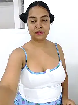 Snapshot of Brendabluee chatting on 02-02-25, 07:14 Brendabluee online show from 02-02-25, 07:14