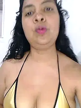 Snapshot of Brendabluee chatting on 03-13-25, 08:43 Brendabluee online show from 03-13-25, 08:43