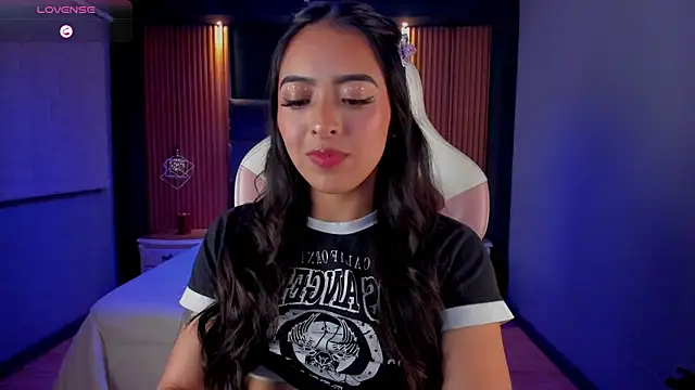 Camila dupont online show from 10-13-25, 04:34