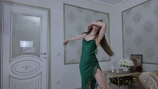 Snapshot of HelenBenit chatting on 03-14-25, 02:31 HelenBenit online show from 03-14-25, 02:31