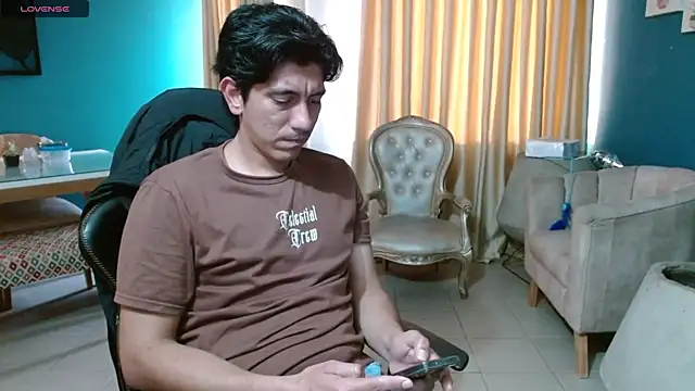 Snapshot of Noah-cock chatting on 07-03-26, 10:49 Noah-cock online show from 07-03-26, 10:49