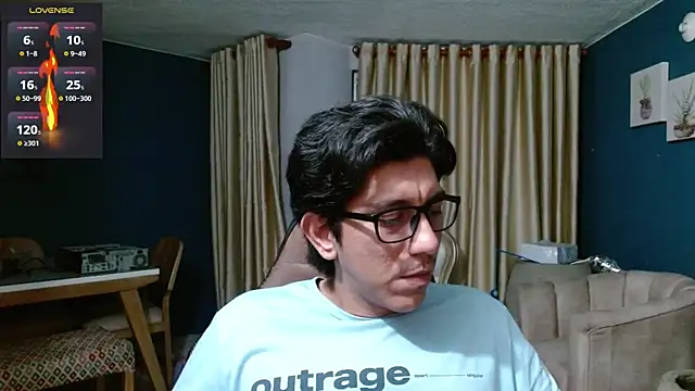 Snapshot of Noah-cock chatting on 07-15-26, 03:01 Noah-cock online show from 07-15-26, 03:01