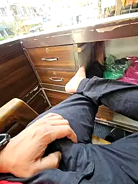 Snapshot of pyasevickybabu563 chatting on 03-18-25, 09:31 pyasevickybabu563 online show from 03-18-25, 09:31