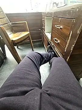 Snapshot of pyasevickybabu563 chatting on 11-22-25, 06:01 pyasevickybabu563 online show from 11-22-25, 06:01