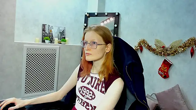 ElizabethHarpper online show from 01-04-25, 01:42