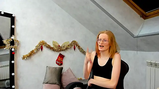 ElizabethHarpper online show from 01-07-25, 01:46