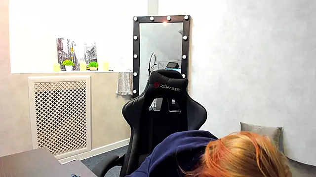 ElizabethHarpper online show from 02-12-25, 11:18