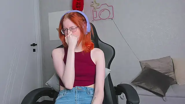 ElizabethHarpper online show from 02-18-26, 09:27