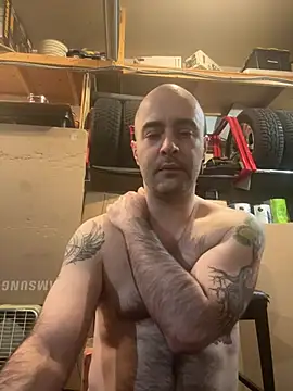 Snapshot of Faded-Solo chatting on 07-17-26, 02:18 Faded-Solo online show from 07-17-26, 02:18