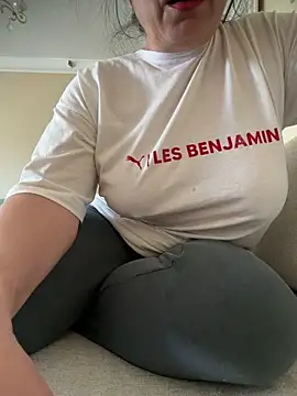 derya35 online show from 04-12-26, 07:46