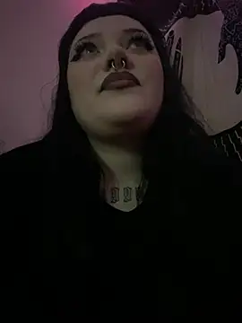 Snapshot of Gothicsiren chatting on 12-28-24, 10:55 Gothicsiren online show from 12-28-24, 10:55