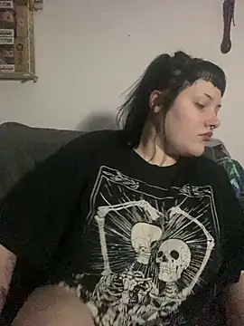 Snapshot of Gothicsiren chatting on 01-22-25, 08:49 Gothicsiren online show from 01-22-25, 08:49