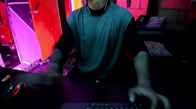 Adam Valenciia online show from 03-01-25, 04:26